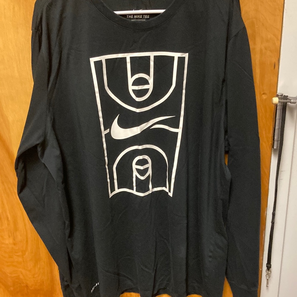 Athletic long sleeve short